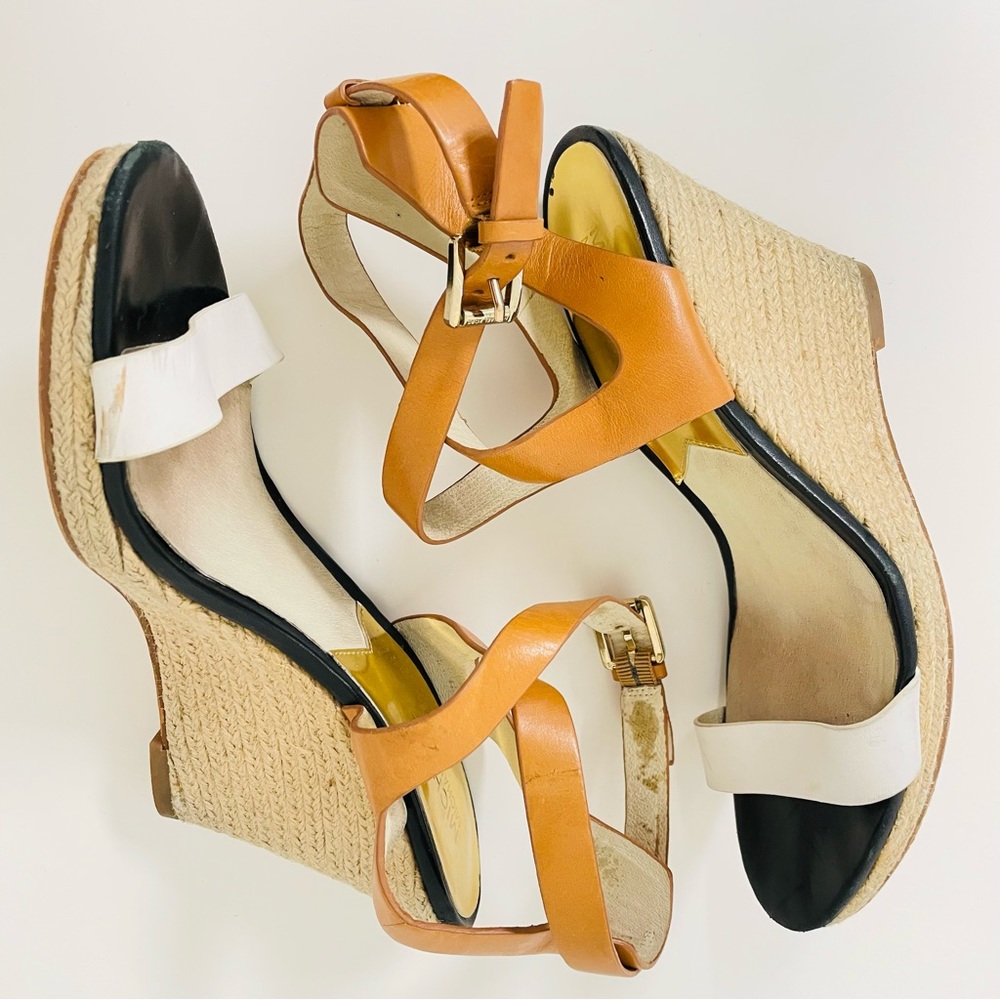 Michael Kors ankle strap woven wedge blk/wht/tan sandals with gold buckle. 8.5